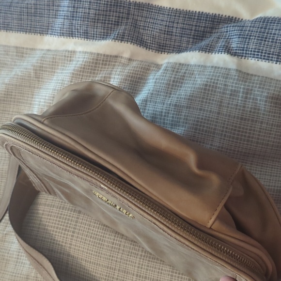 Cross body Purse - Picture 6 of 7